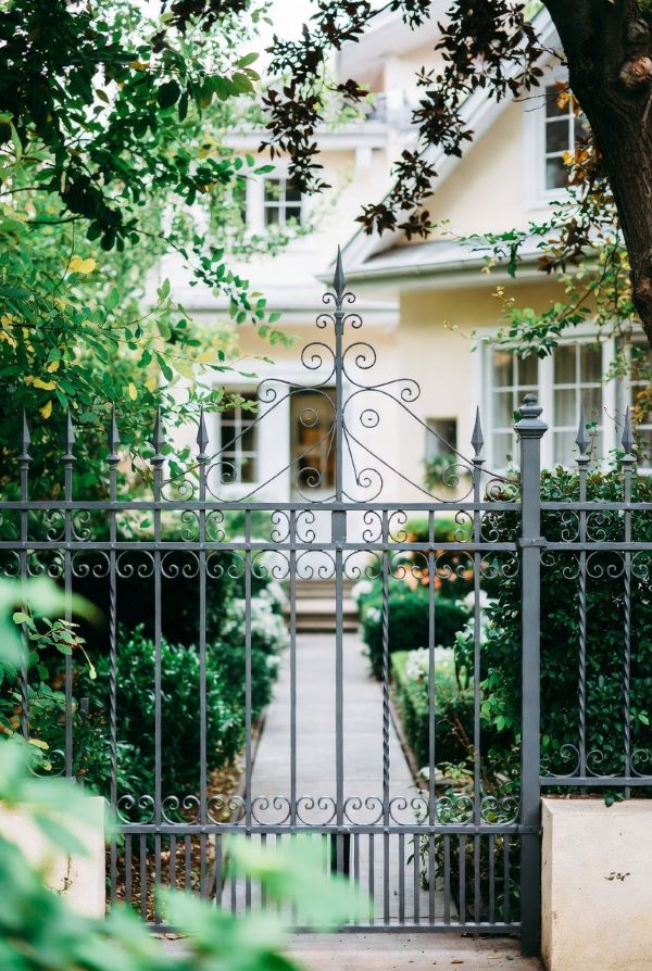 Je tuin als verlengstuk van je woning met de juiste erfafscheiding